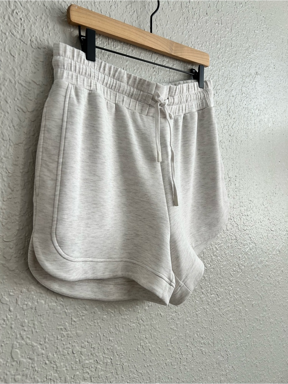 Varley Ollie High-Rise Short 3.5'' - Picture 6 of 10